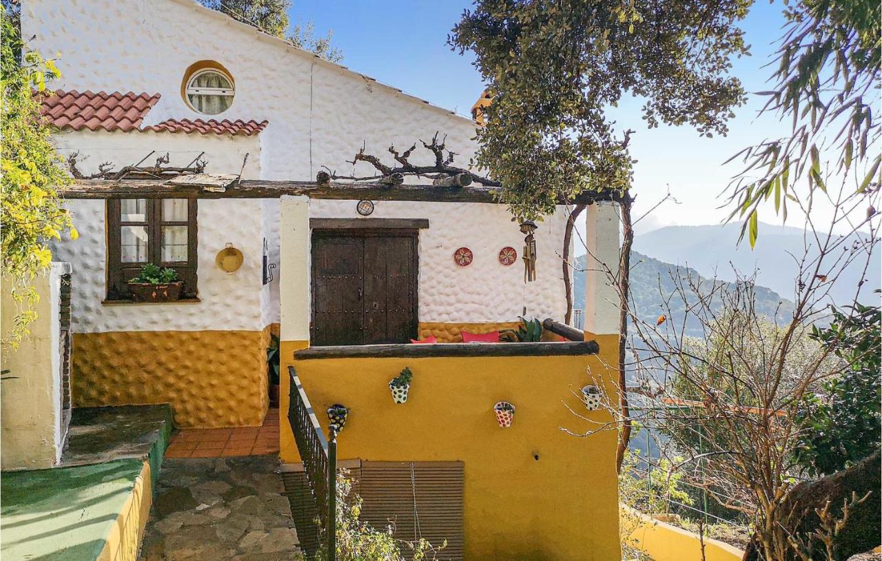 Amazing Cottage In Algatocin With Kitchen Luaran gambar