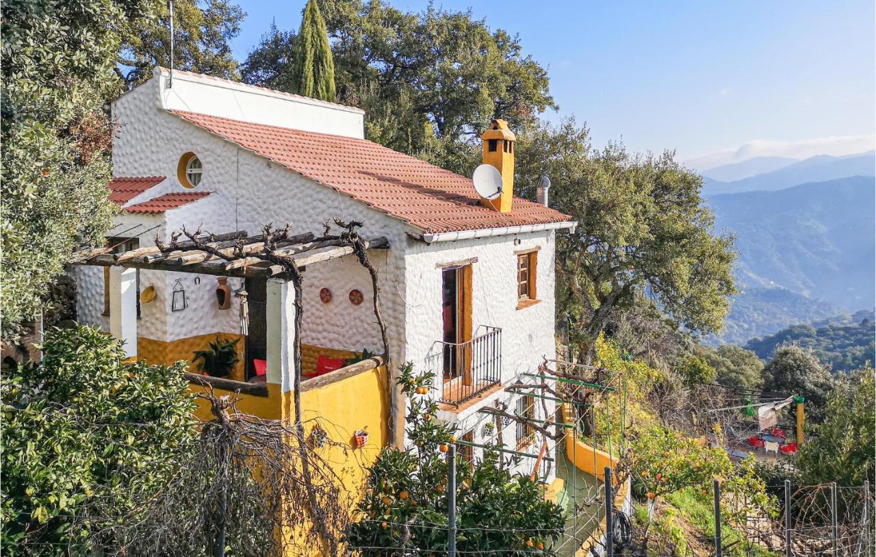 Amazing Cottage In Algatocin With Kitchen Luaran gambar