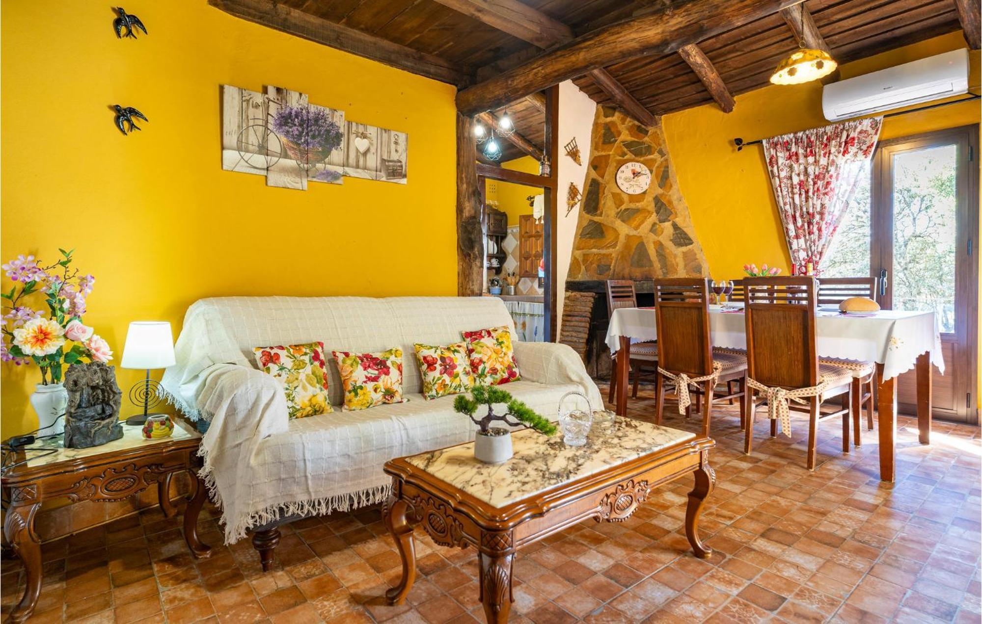 Amazing Cottage In Algatocin With Kitchen Luaran gambar