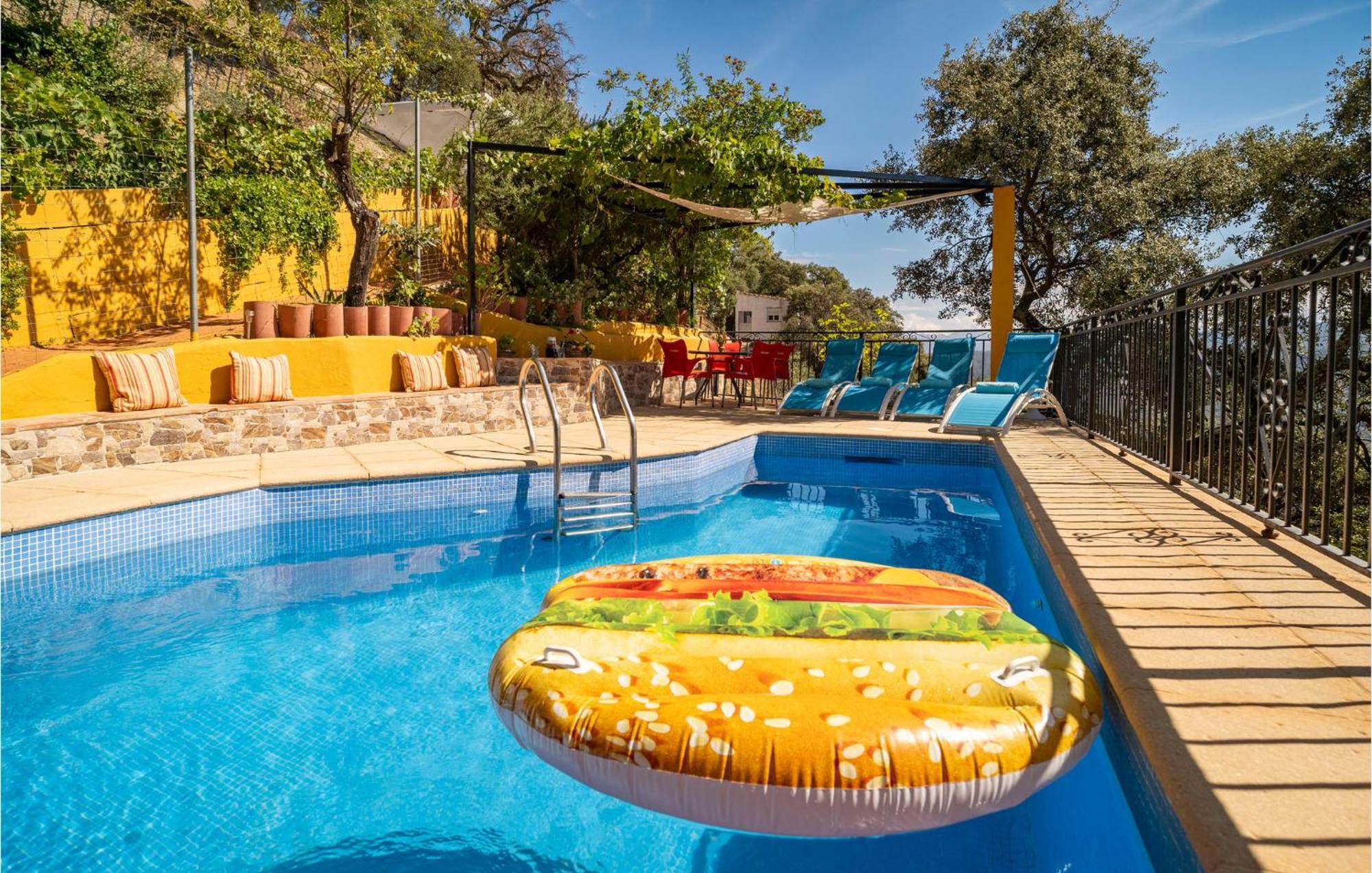 Amazing Cottage In Algatocin With Kitchen Luaran gambar